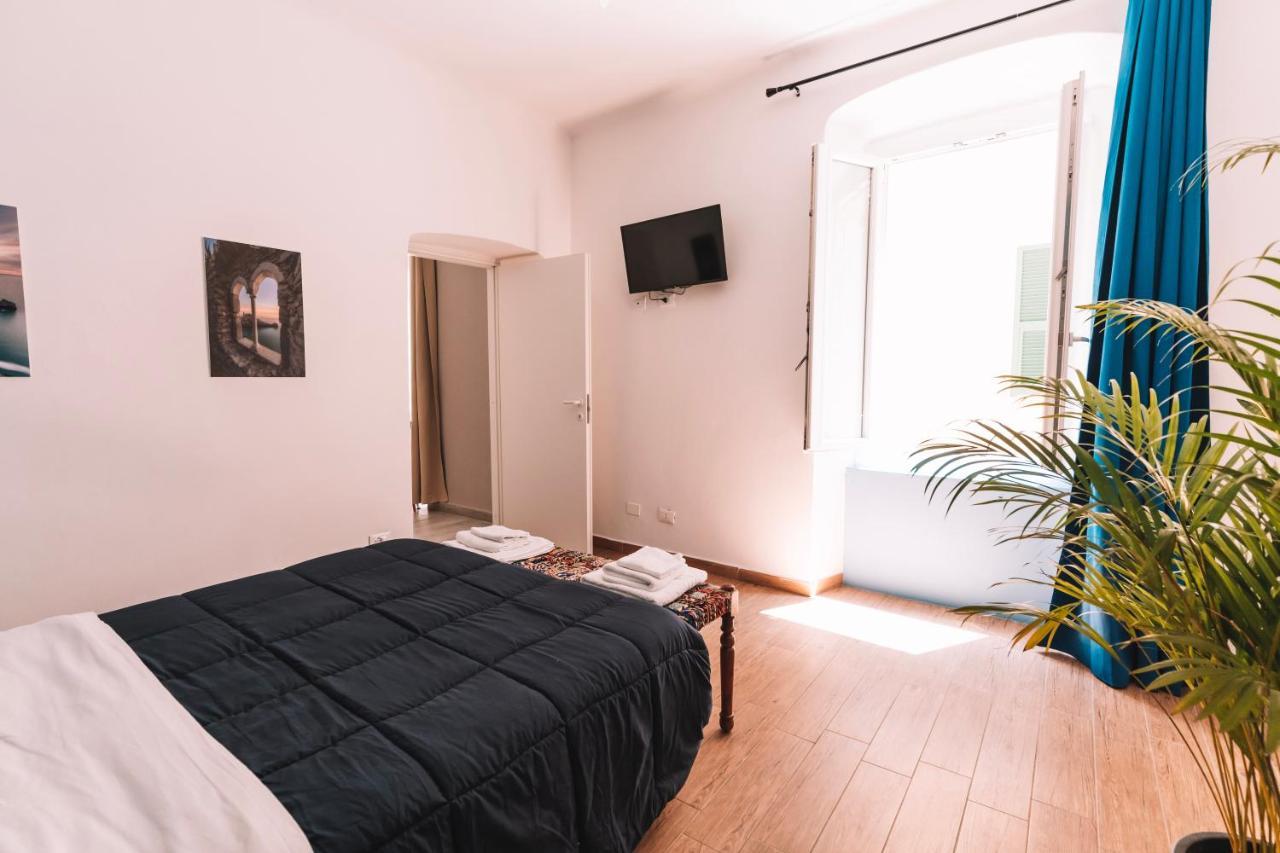 Charmelise Apartment Специя Екстериор снимка
